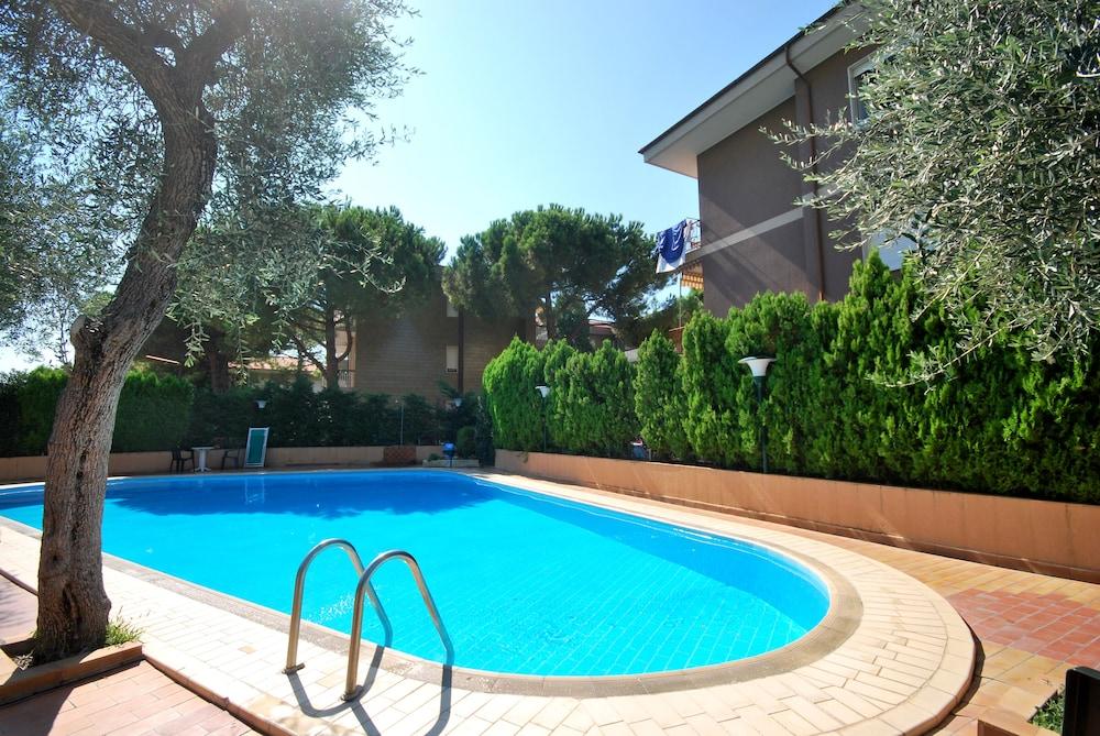 Residence Orchidea Diano Marina Zewnętrze zdjęcie